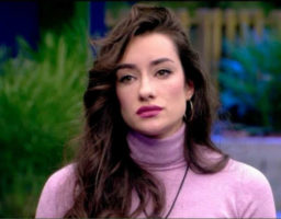 Adara sigue teniendo frentes abiertos casi con toda la casa de Gran Hermano