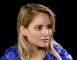 Tras su curva de la vida, Alba se sincera hoy con Carlota Corredera