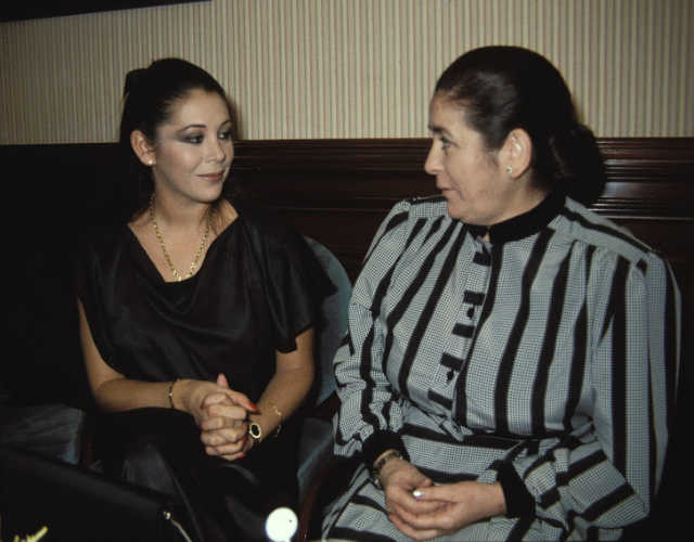 Una imagen de archivo de Isabel con su madre Ana Martin